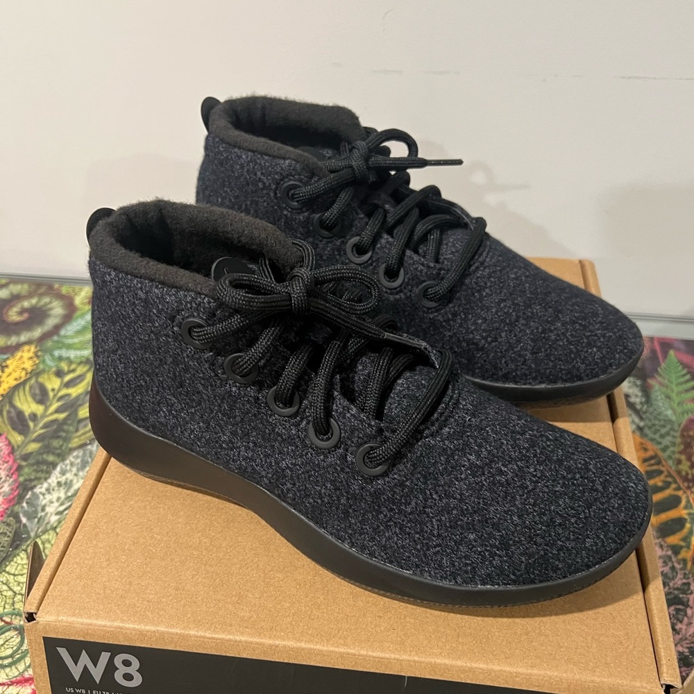 Allbirds Wool Runner-Up Mizzle 2 in Natural Black
